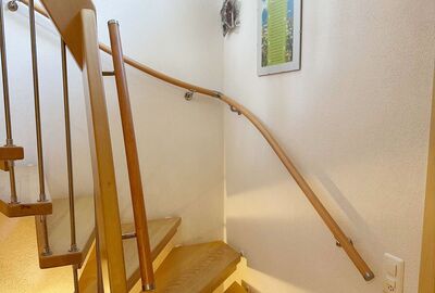 Beidseitiger Flexo Handlauf an einer Treppenmeister-Treppe