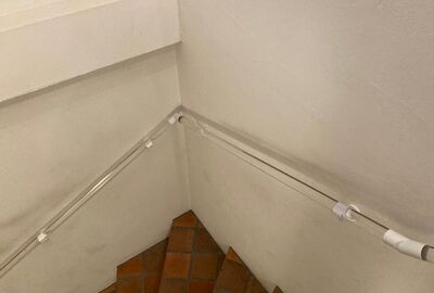 Eleganter Acrylhandlauf in Gommiswald - Bernet «Flexo Handläufe»